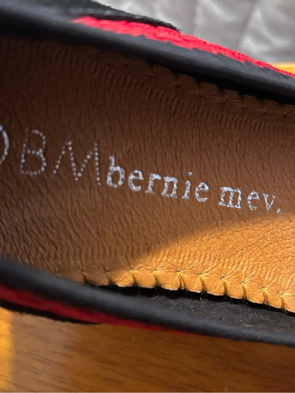 Bernie Mev Hazel Bella Me Black Red Slip On Woven Ballet Flats Size 7.5 / Eur 38